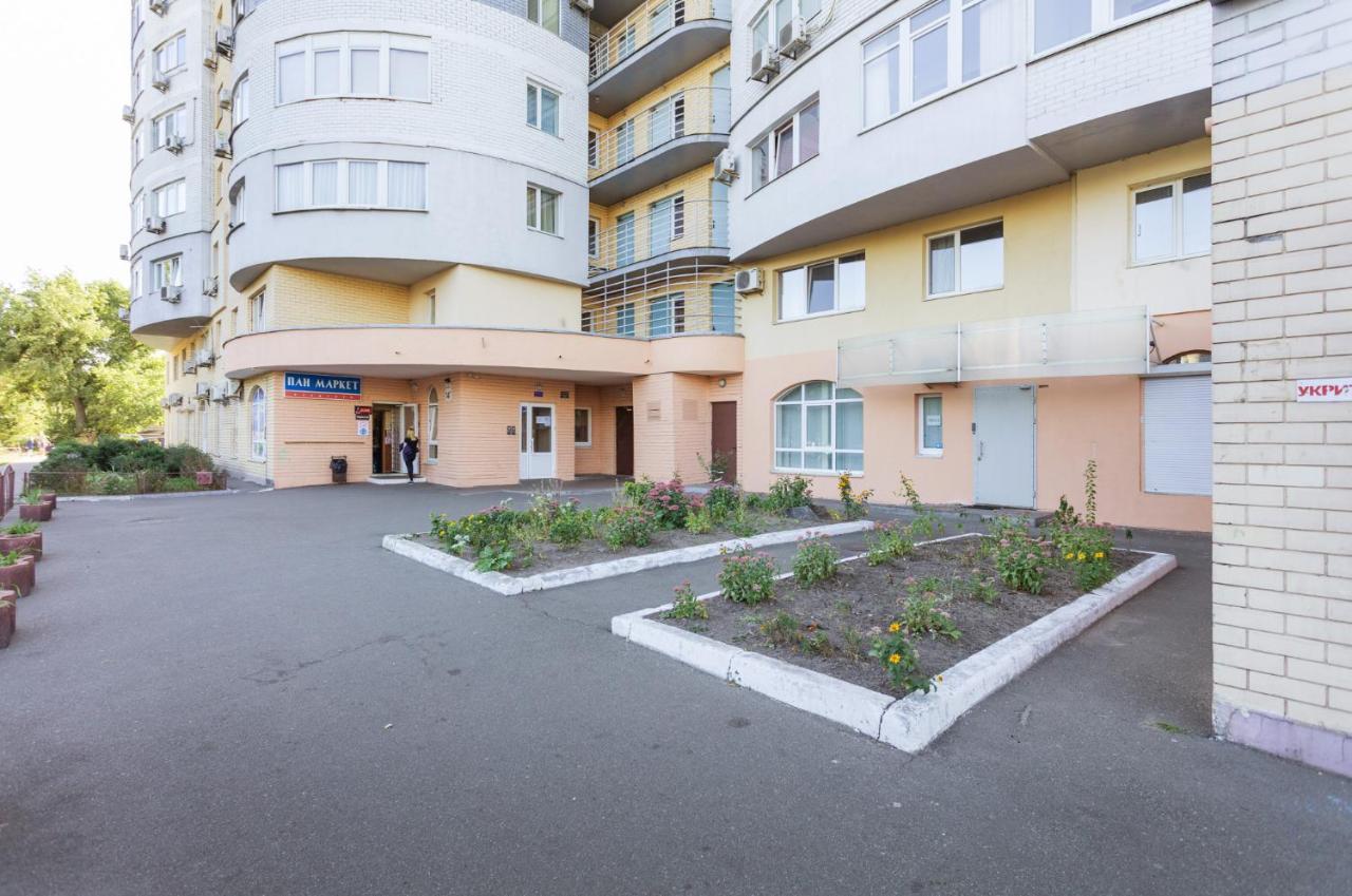 Apartments On Darnitsa 키예프 외부 사진