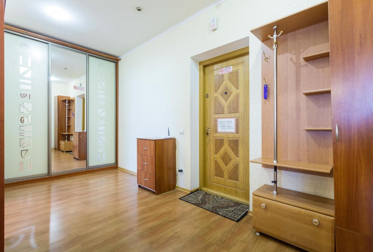 Apartments On Darnitsa 키예프 외부 사진