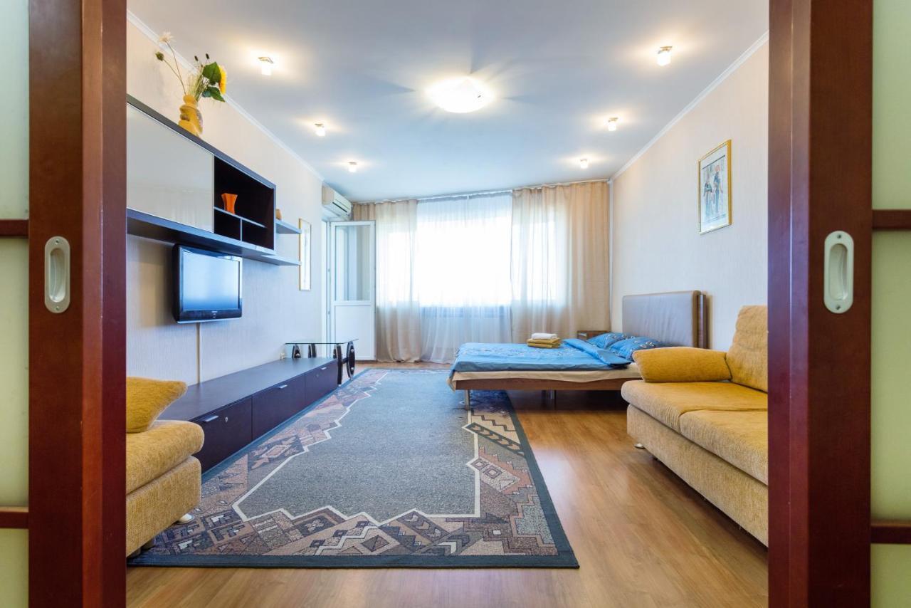 Apartments On Darnitsa 키예프 객실 사진