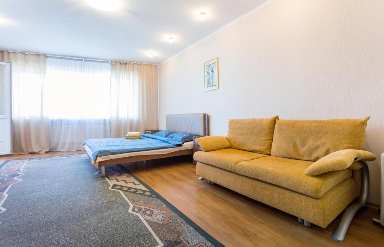 Apartments On Darnitsa 키예프 객실 사진